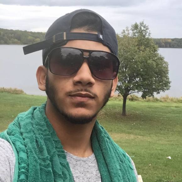 Meet your Posher, Omar - Picture 1 of 1